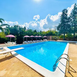 Giada Villa Carini